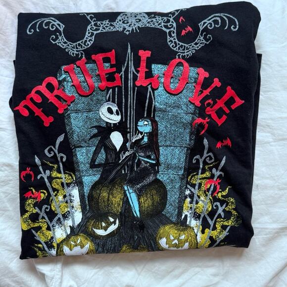 Nightmare before christmas black graphic tee sz L true love romantic gothic - Picture 5 of 8